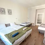 In Zizkov -202- شقة براغ